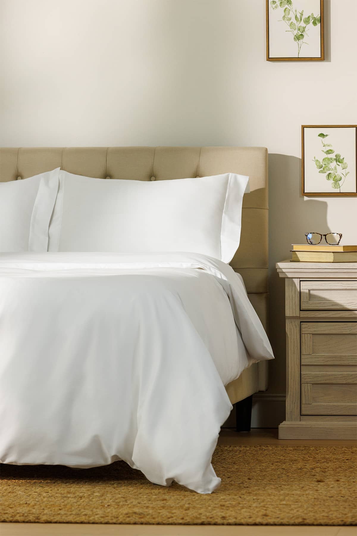 Luxe 100% Certified Egyptian Cotton 3pc Duvet Set with Gift Box Home>Bedding>Sheets Fishers Finery Brilliant White Queen 