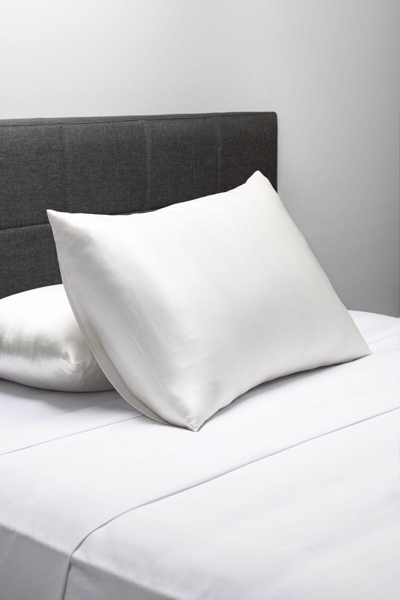 25 Momme 100% Pure Mulberry Silk Pillowcase - Good Housekeeping "All-Star Standout" Natural White (Undyed) Standard Single