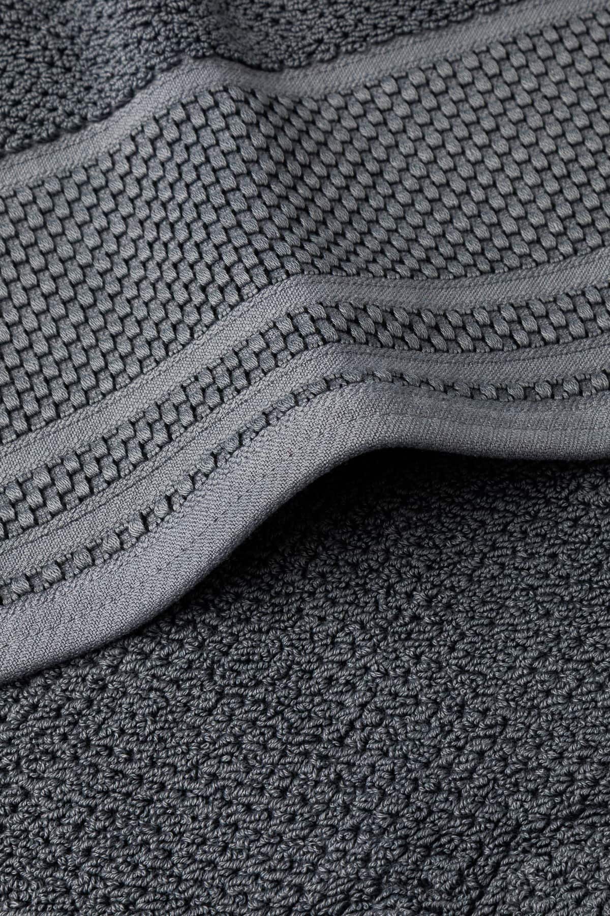 Texere 100% Organic Cotton Rice Weave Towel Set Fishers Finery Charcoal 2 Bath Towels Close Up Detail of Fabric and Trim