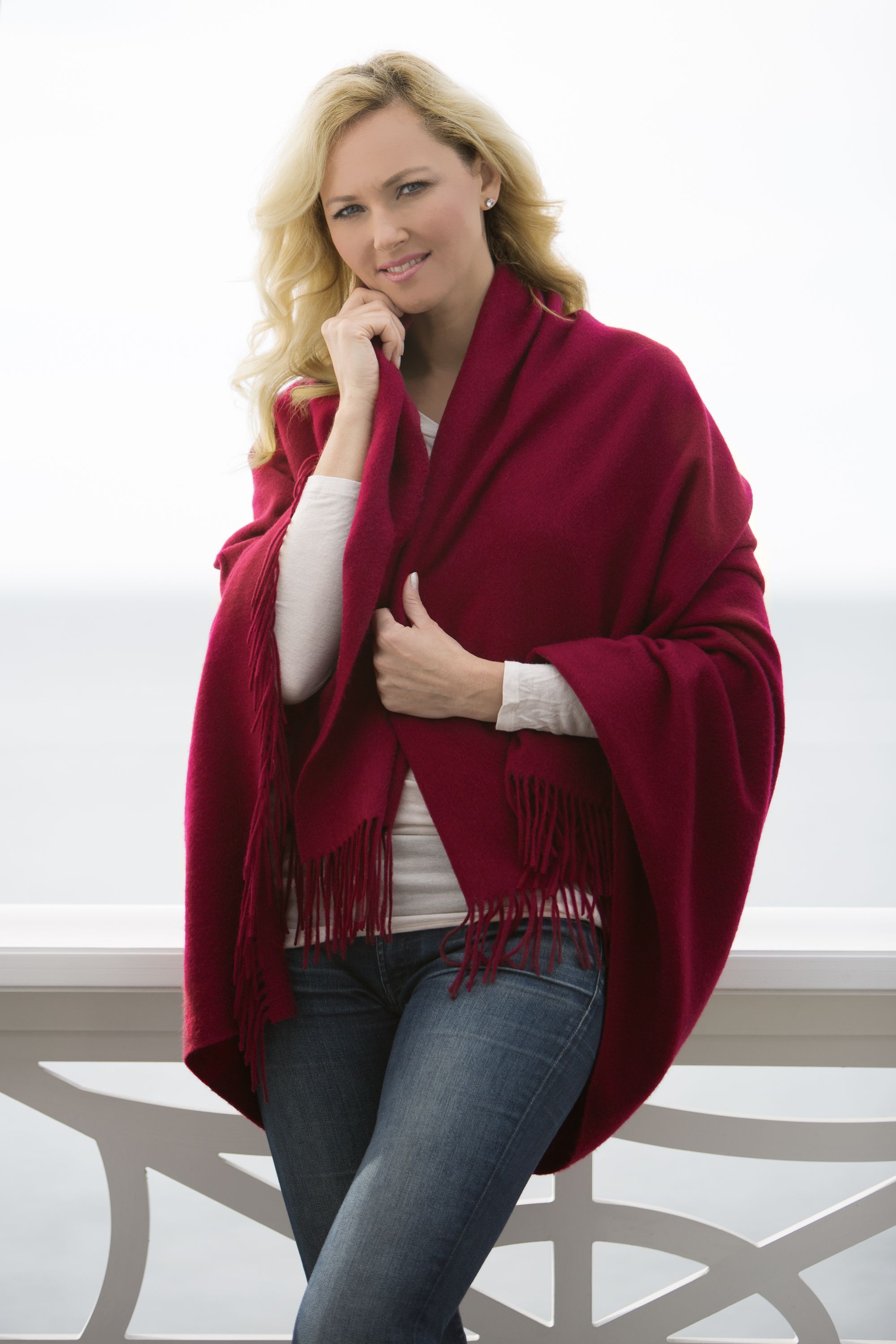 100% Pure Cashmere Fringe Throw Blanket with Gift Box Home>Bedding>Throw Fishers Finery 