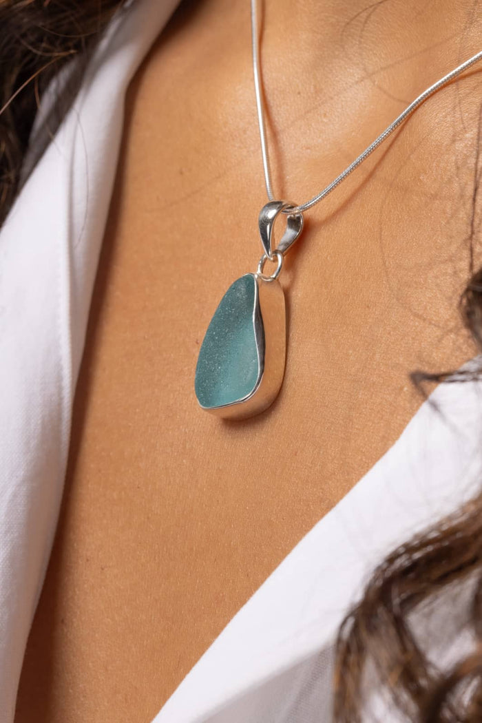 Single Bezel Pendant Necklace with Gift Box Womens>Accessories>Jewelry Fishers Finery